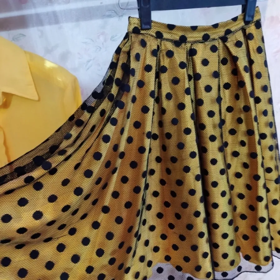 شومیز و دامن