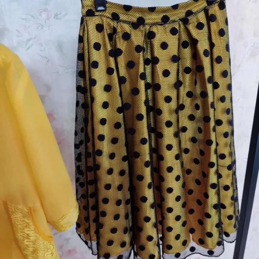 شومیز و دامن