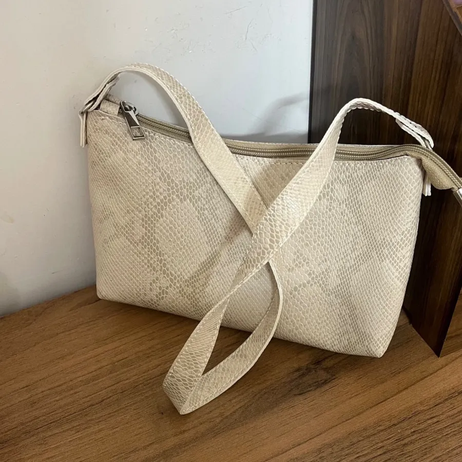 کیف چرم پوست ماری