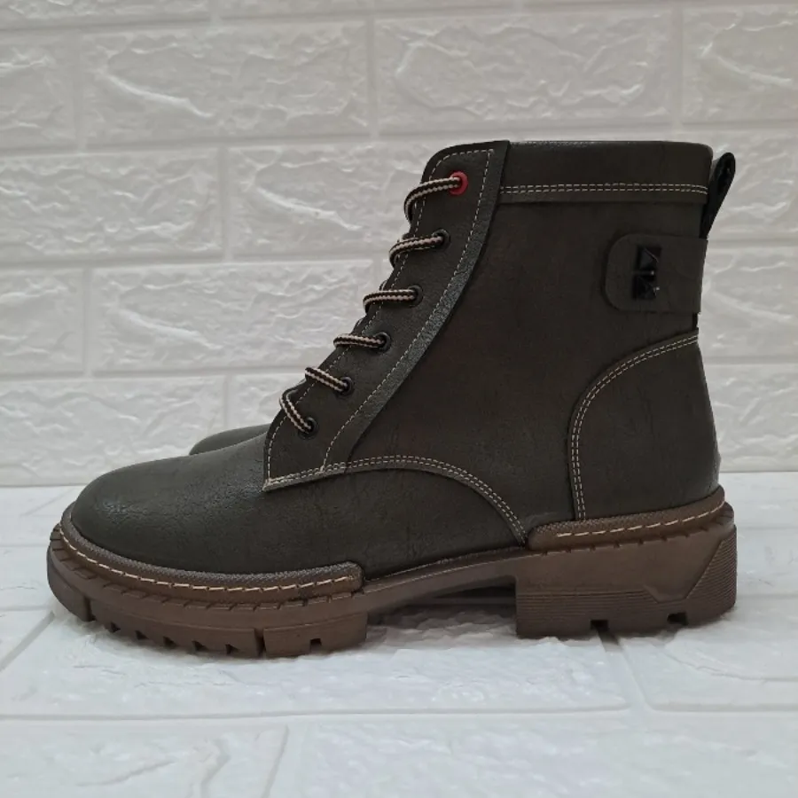 نیم بوت سبز