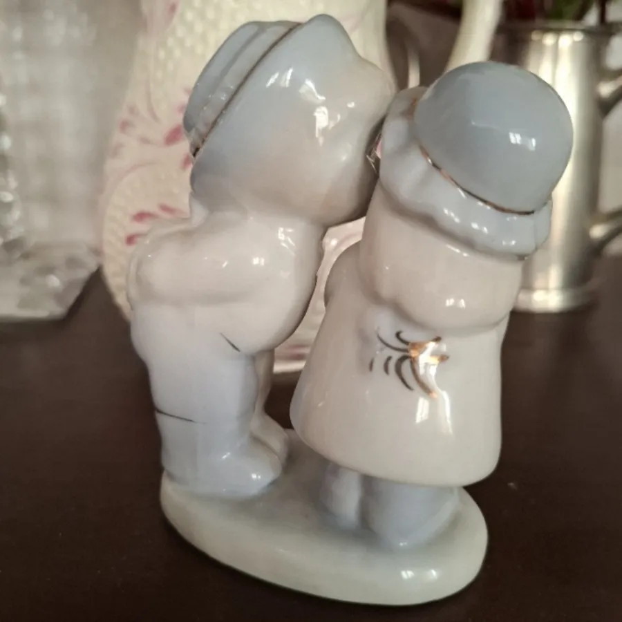 مجسمه  عروسو داماد