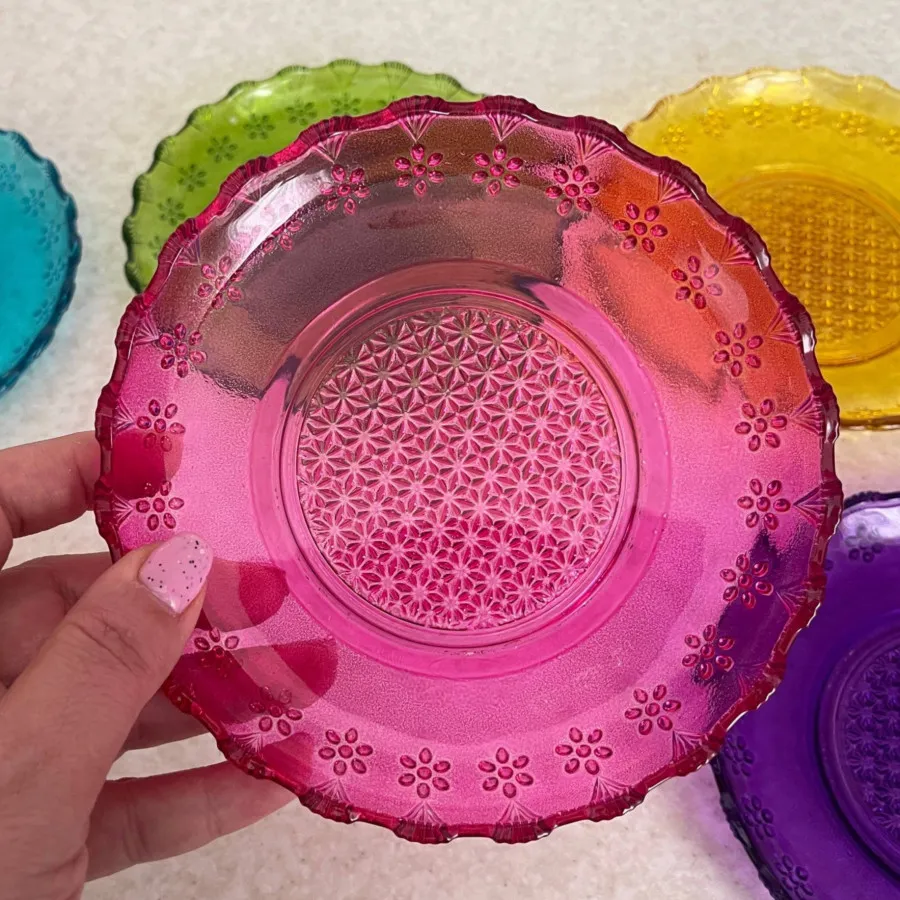 پیش‌دستی شیرینی‌