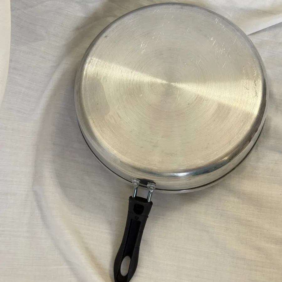 ماهیتابه استیل