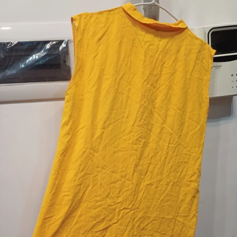 تاپ بلند دکمه دار