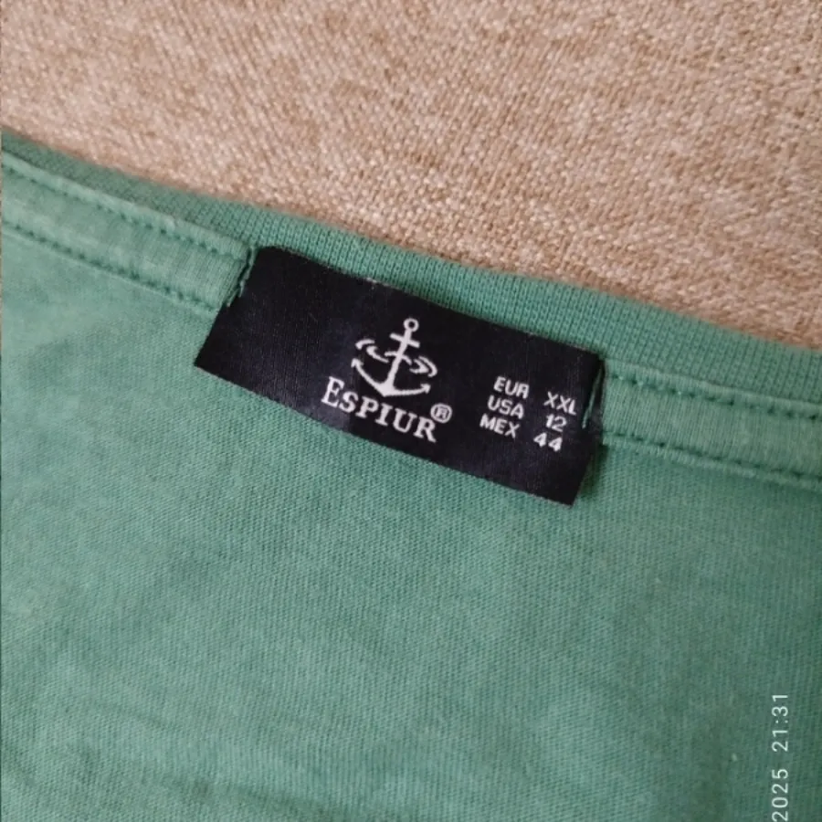 نیم تنه آستین بلند