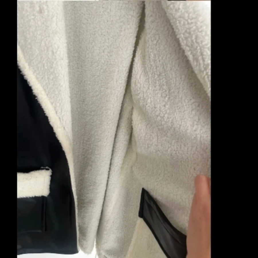 پالتو دو رو چرم و ببعی