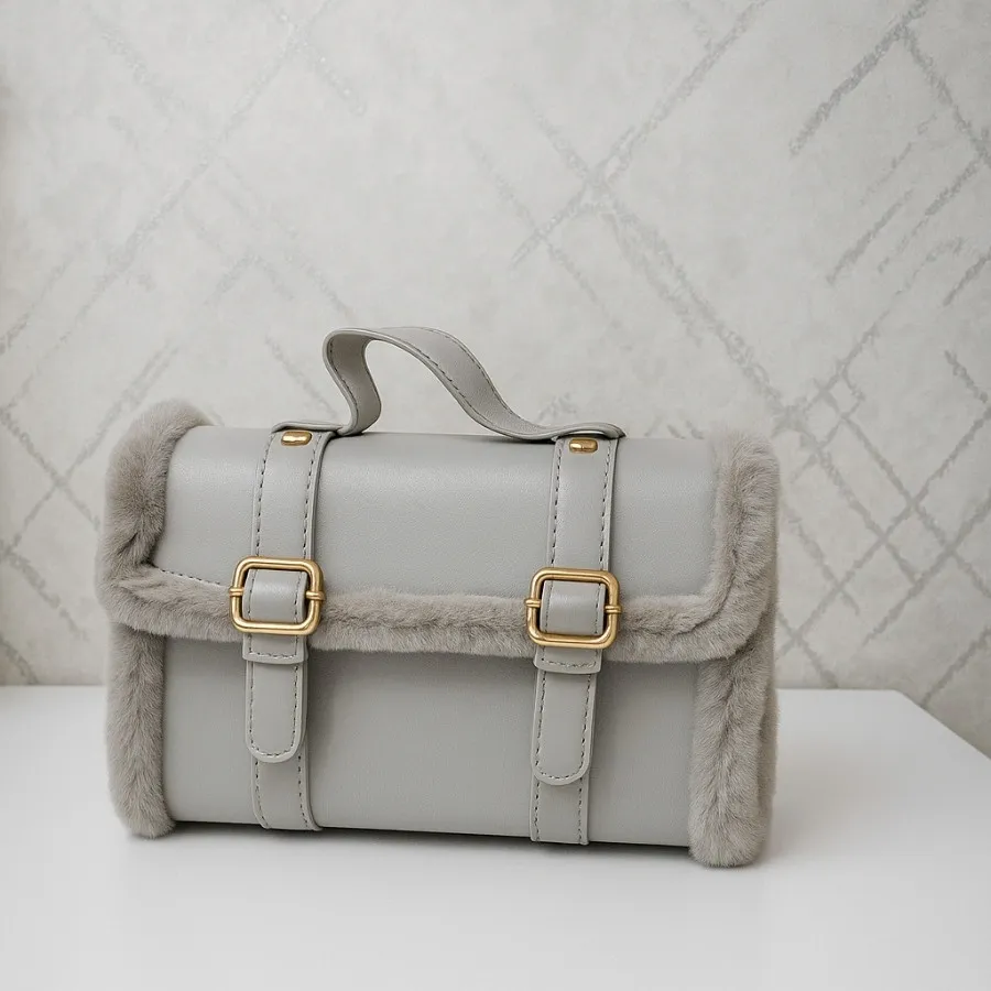 کیف برند خزدار