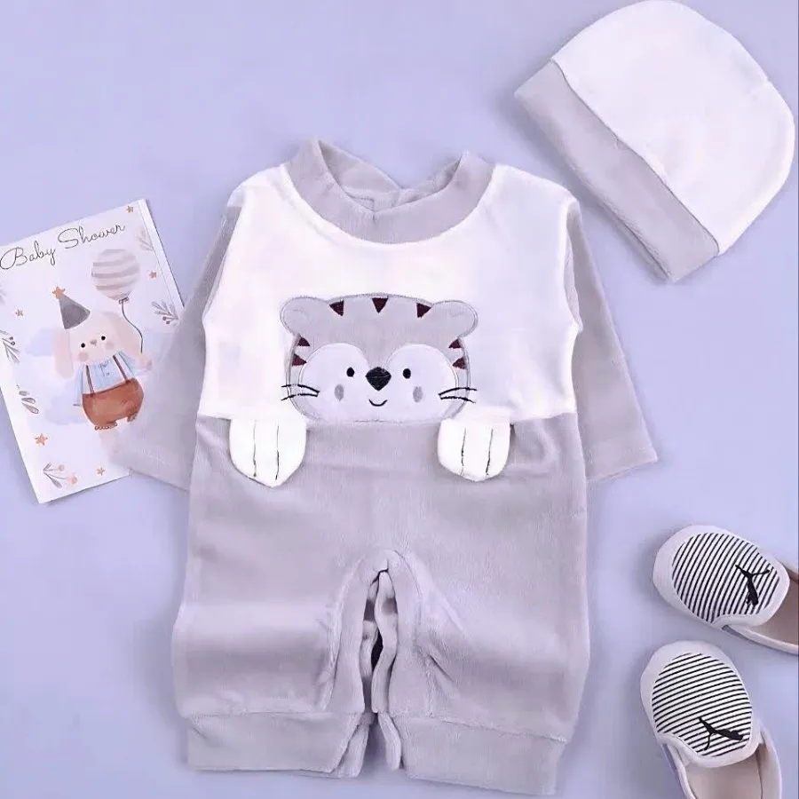 سرهمی و کلاه مخمل ببر ?