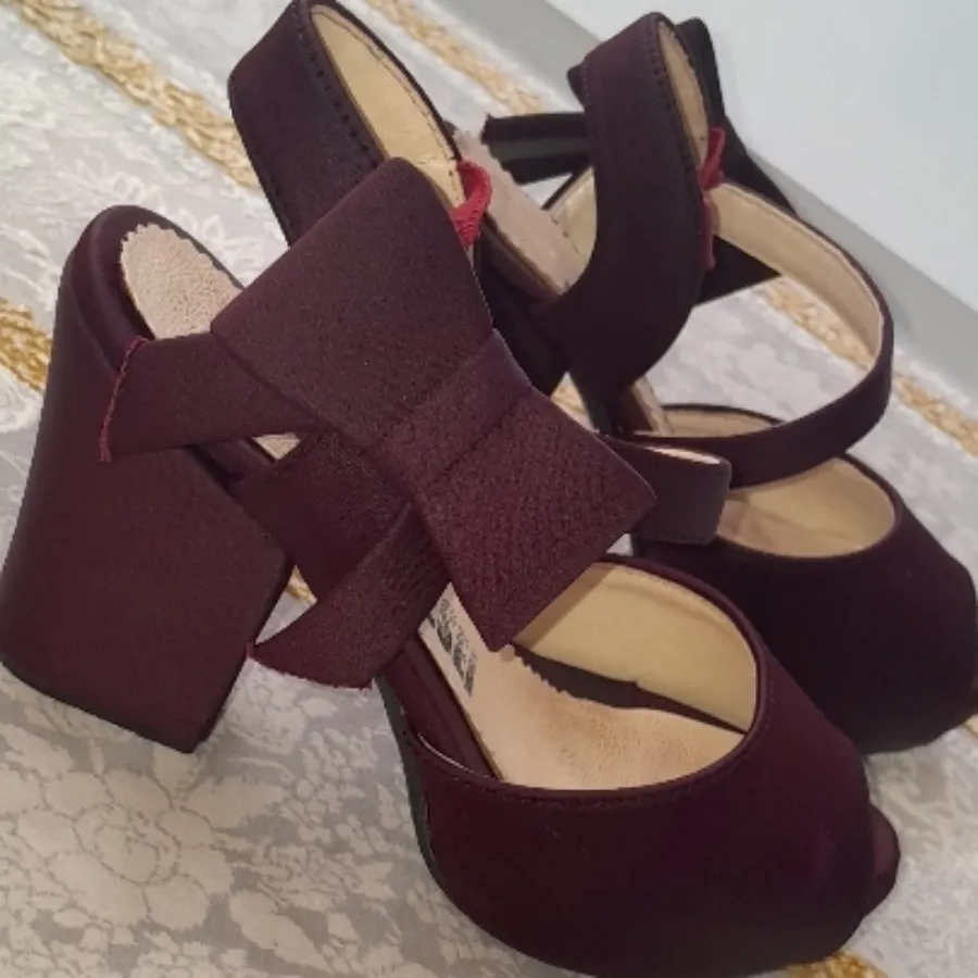 کفش مجلسی پارچهای