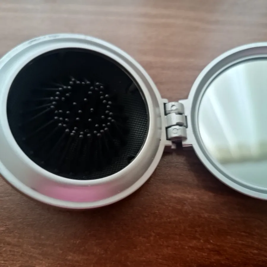 آینه و برس جیبی