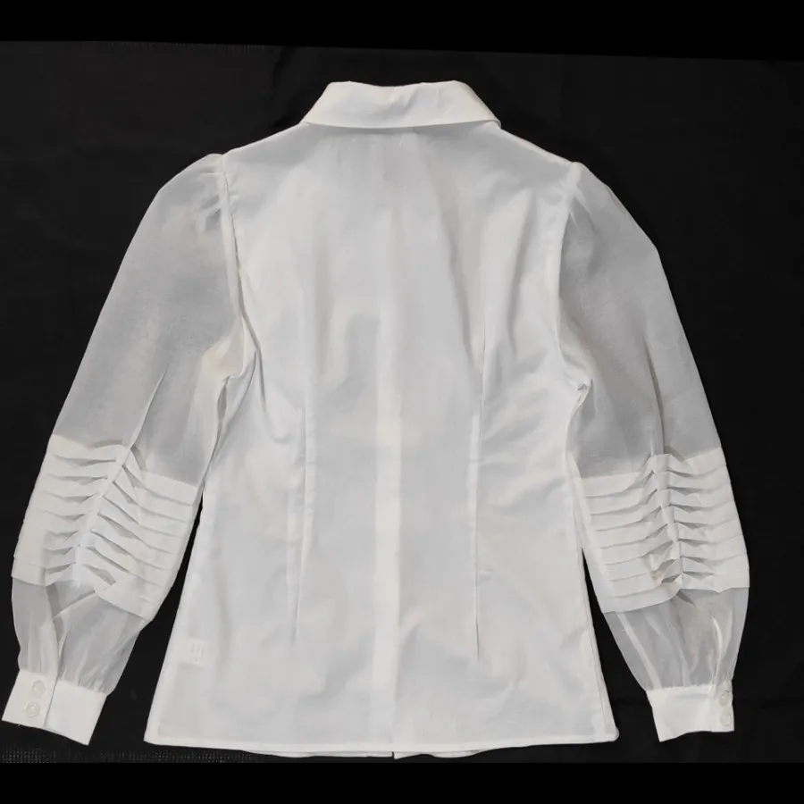 شومیز سفید با آستین حریر