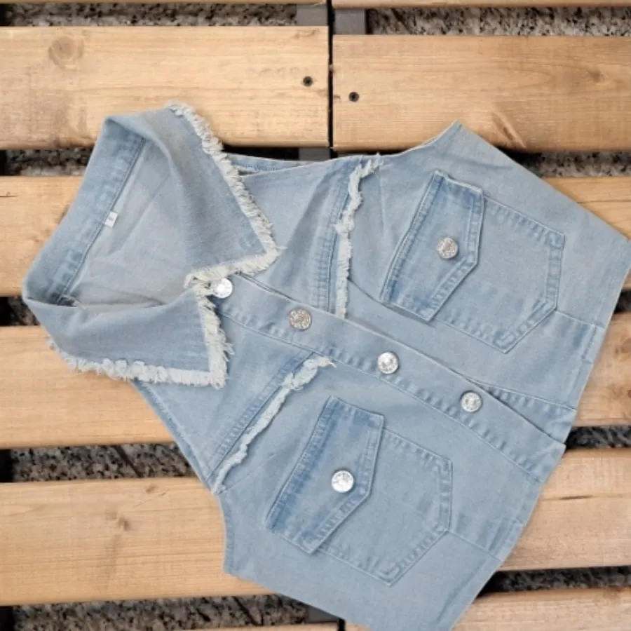 ست وست و شلوارک جین