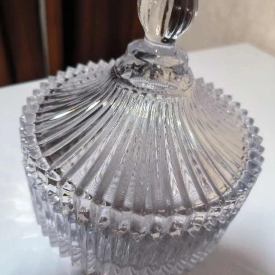 شکلات خوری و آجیل خوری