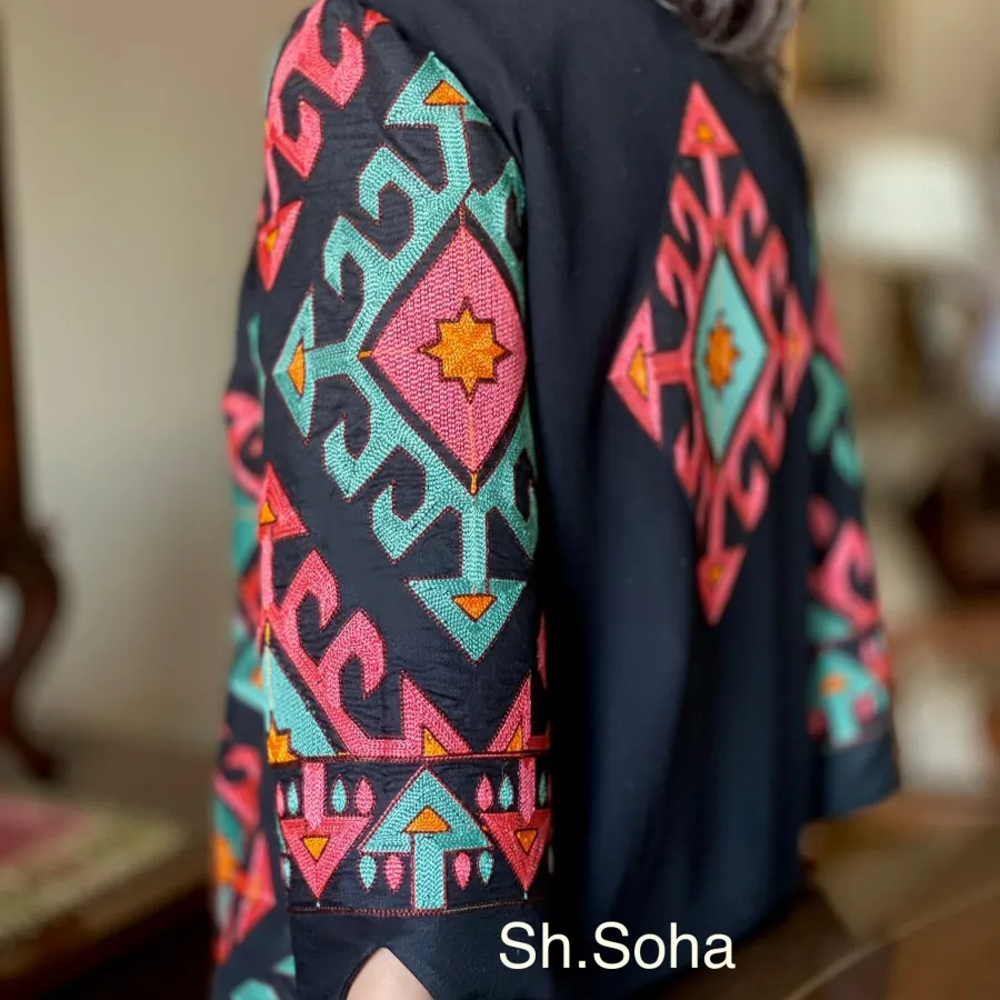 کت سوزندوزی یک عدد موجود