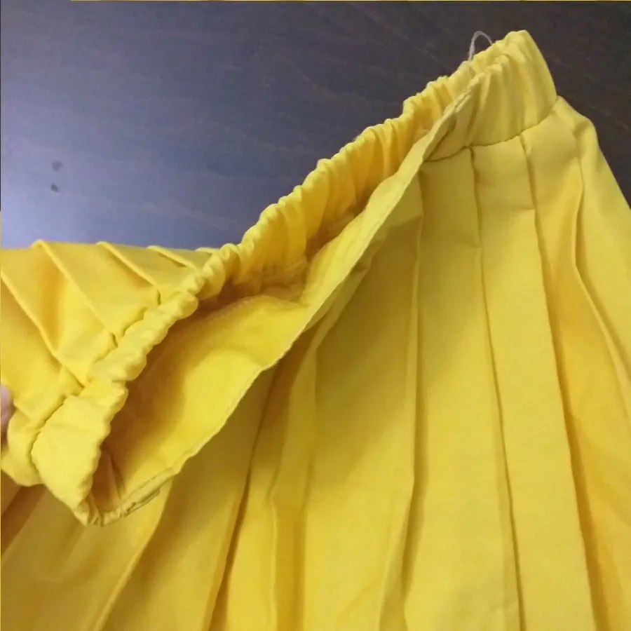 دامن پلیسه بچگانه