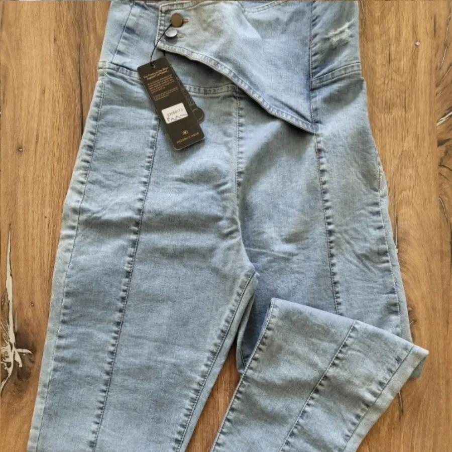 شلوار جین مام فیت