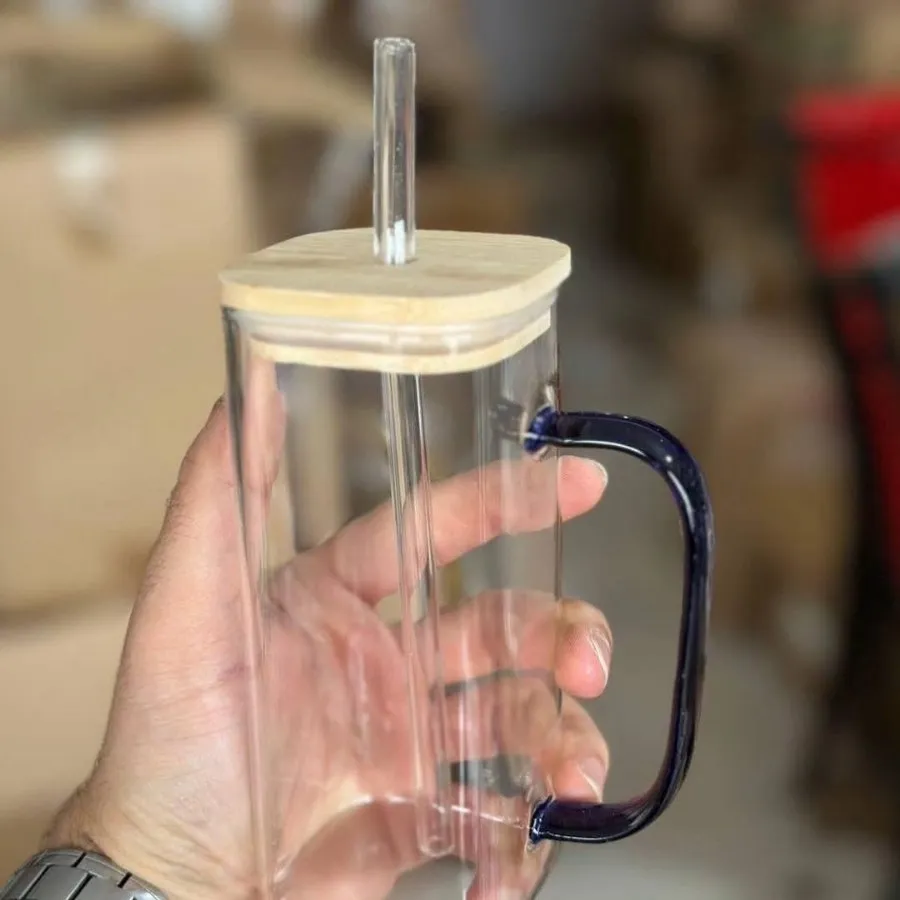 لیوان اسموتی