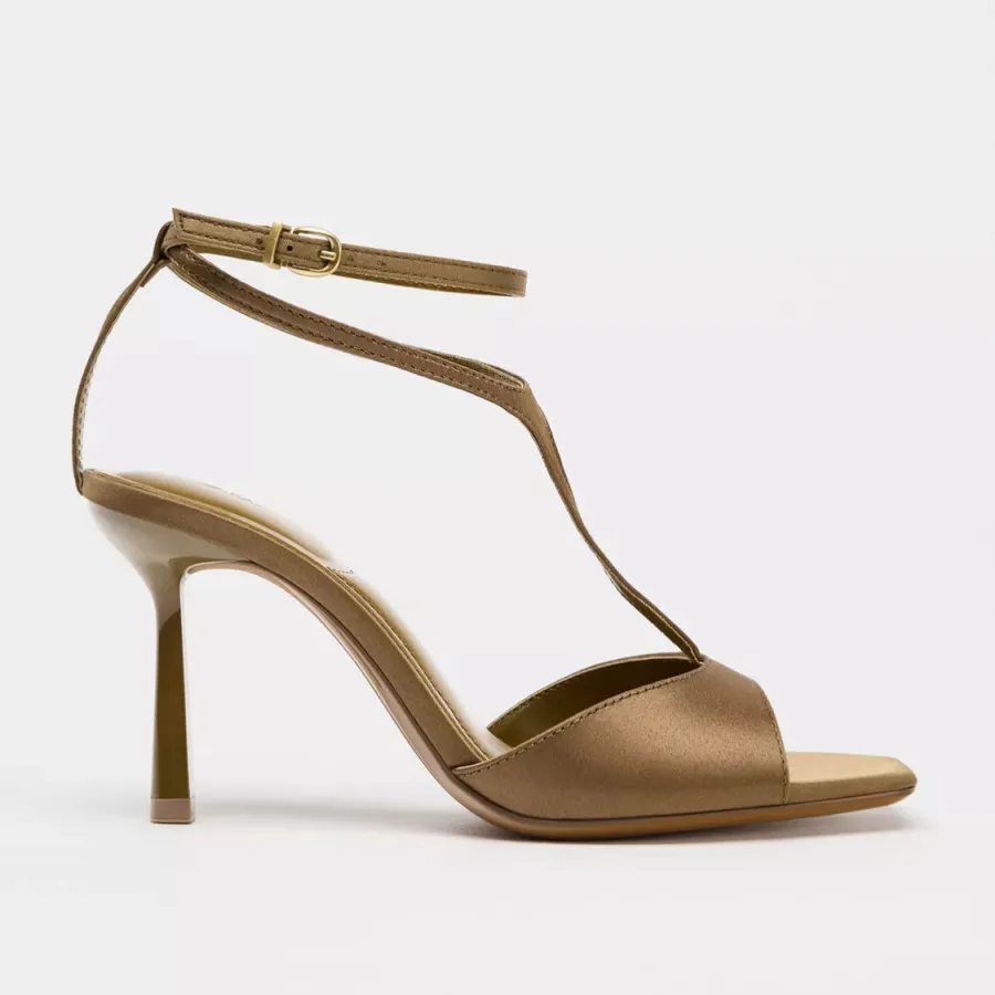 کفش پاشنه بلند زارا