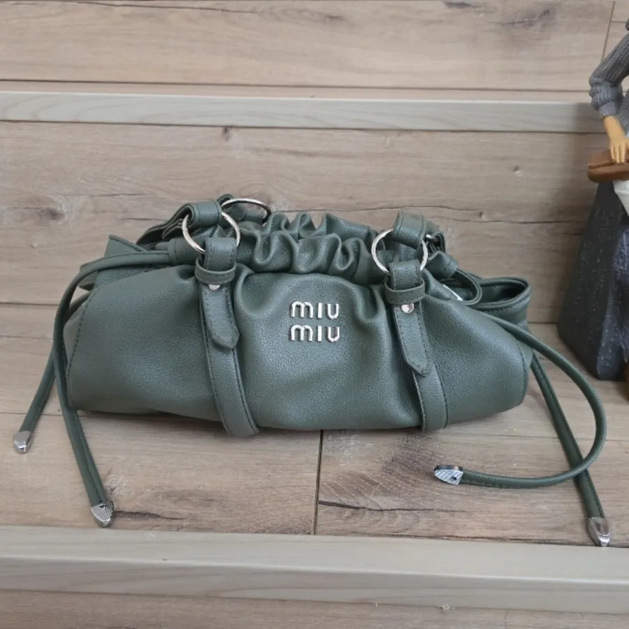 کیف miu miu