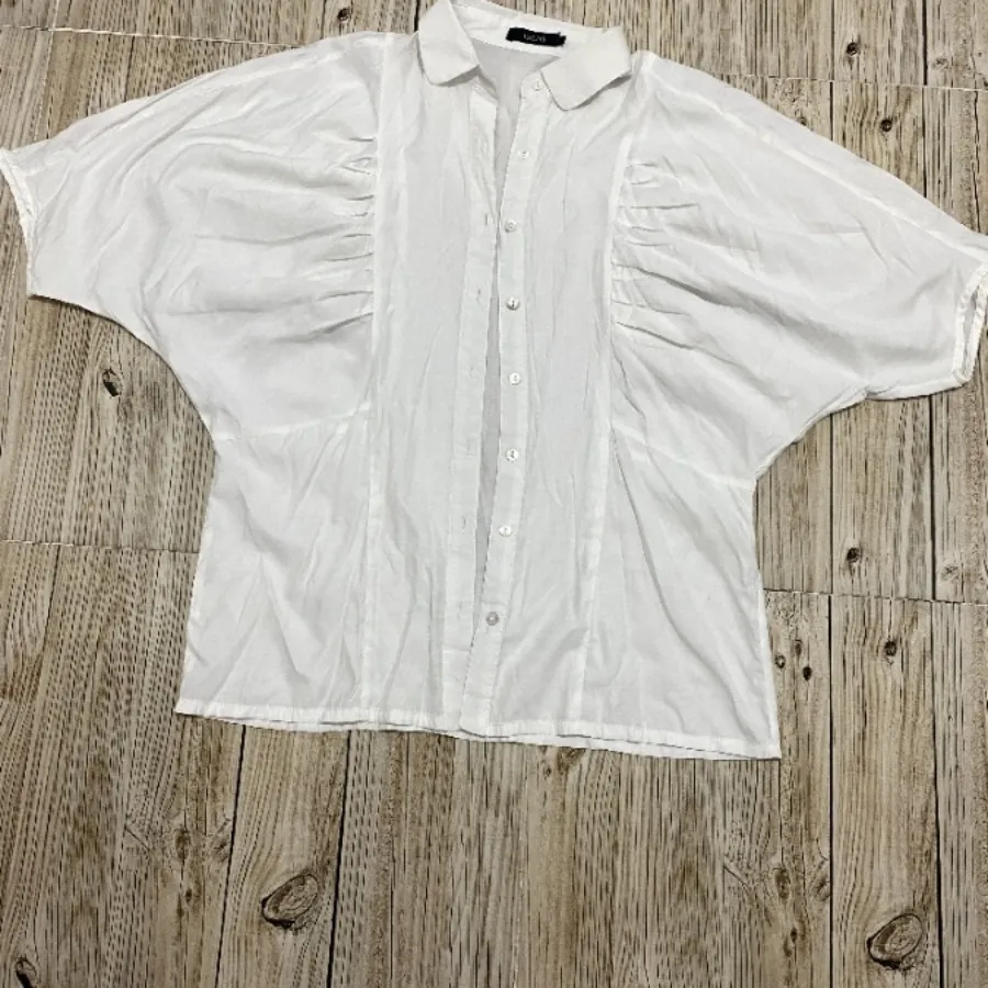 تعدادی شومیز مانتویی