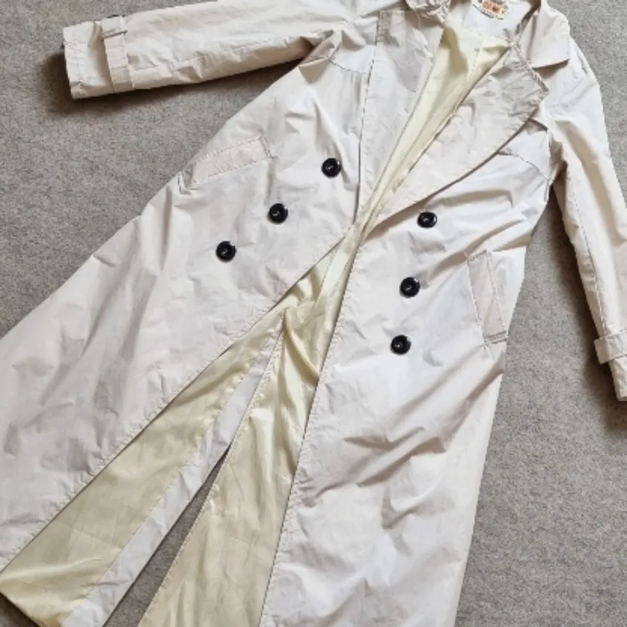 ترنچکت ( بارانی )