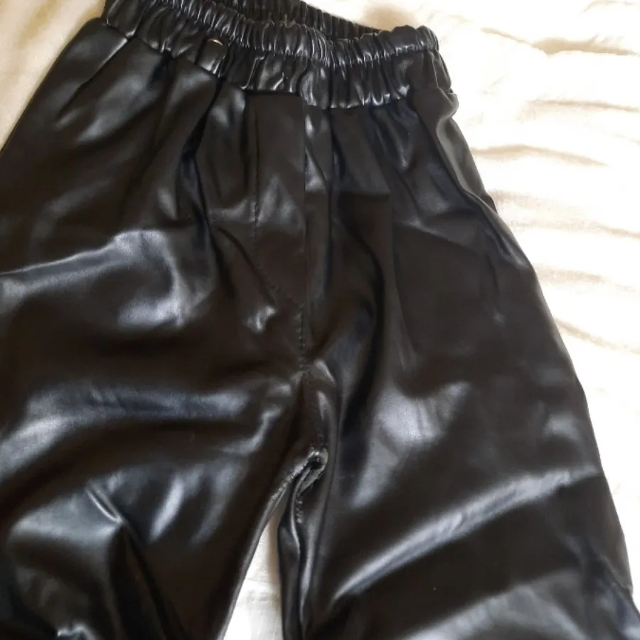 شلوار چرمی دخترانه