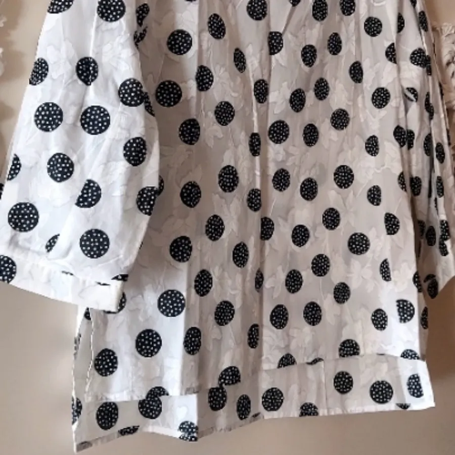 شومیز توپ توپی