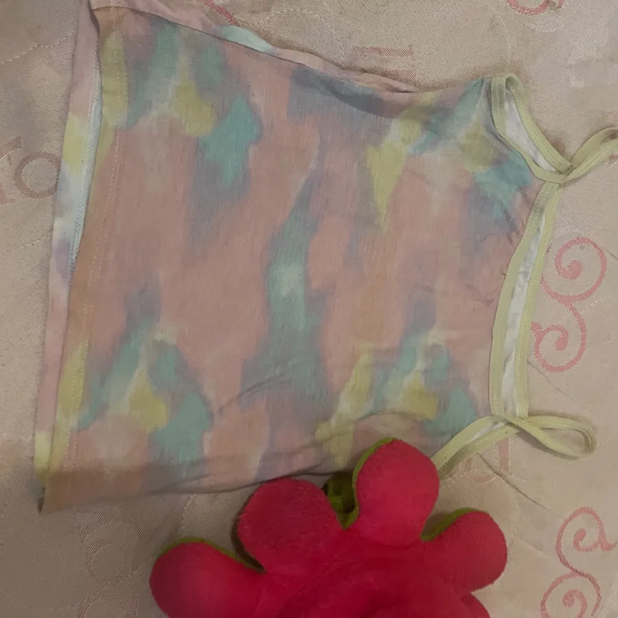 تاپ دخترانه