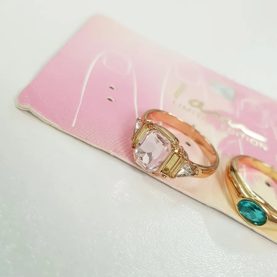 پک انگشتر طلایی نگین دار