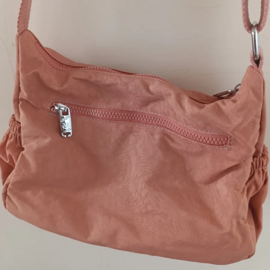 کیف برند حاصل