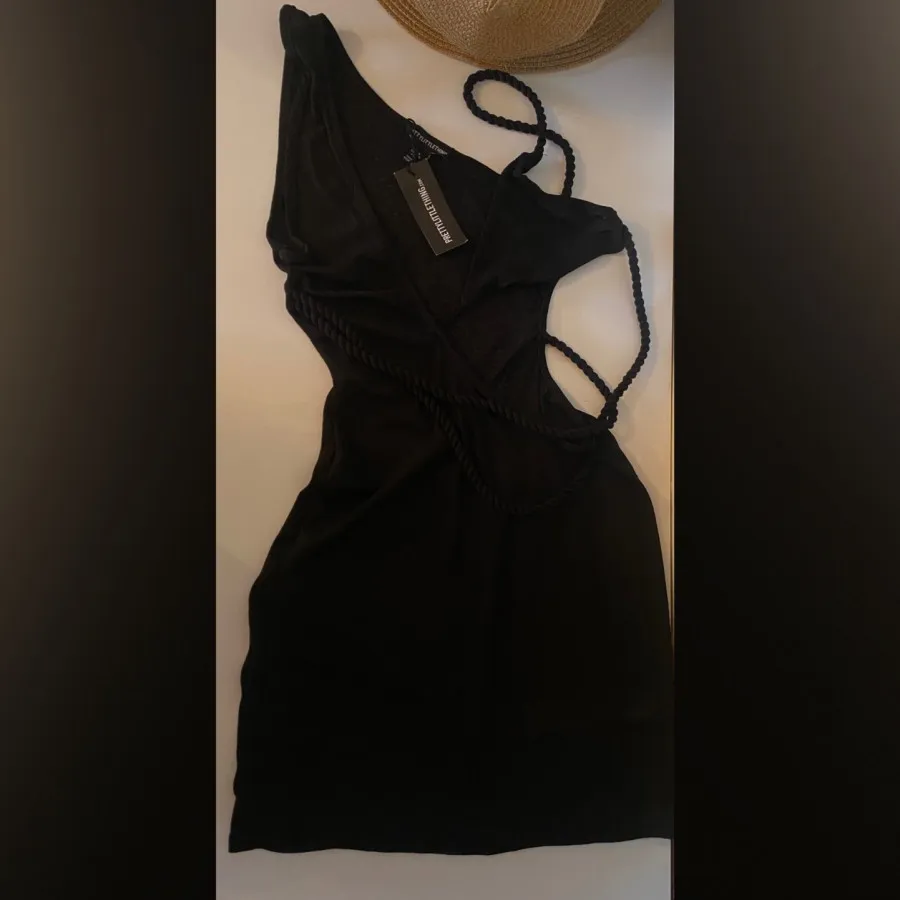 لباس تنگ مشکی از تور مش