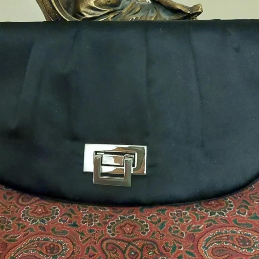 کیف ( ورق بزنید )