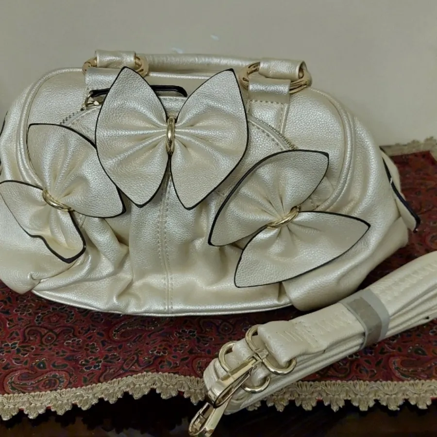 کیف ( ورق بزنید )