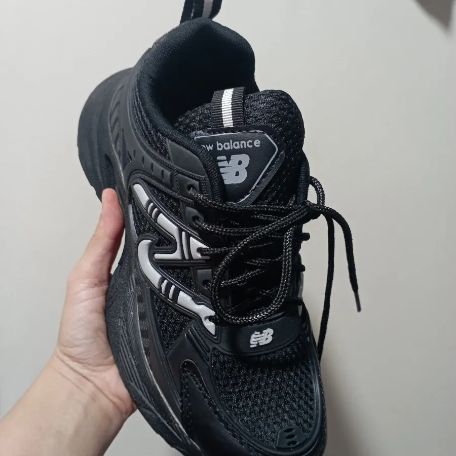 کتونی نیو بالانس