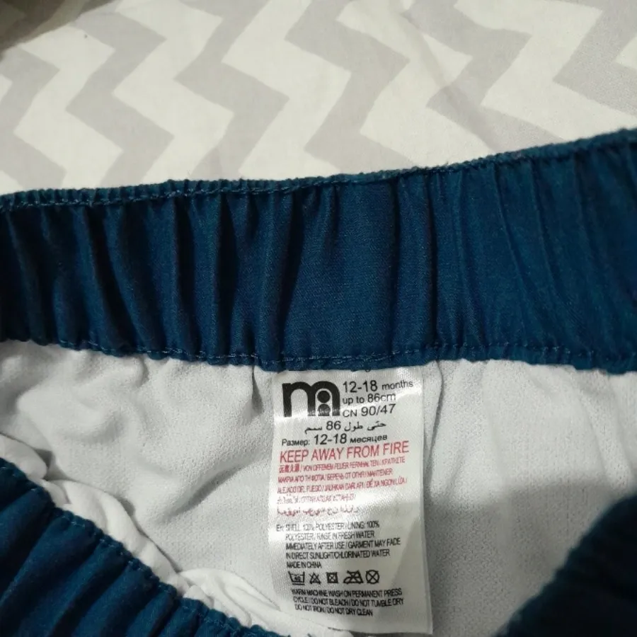 شلوارک  بچگانه