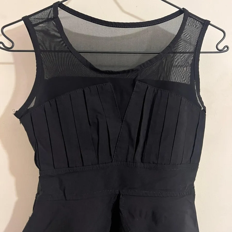 تاپ مهمونی مشکی