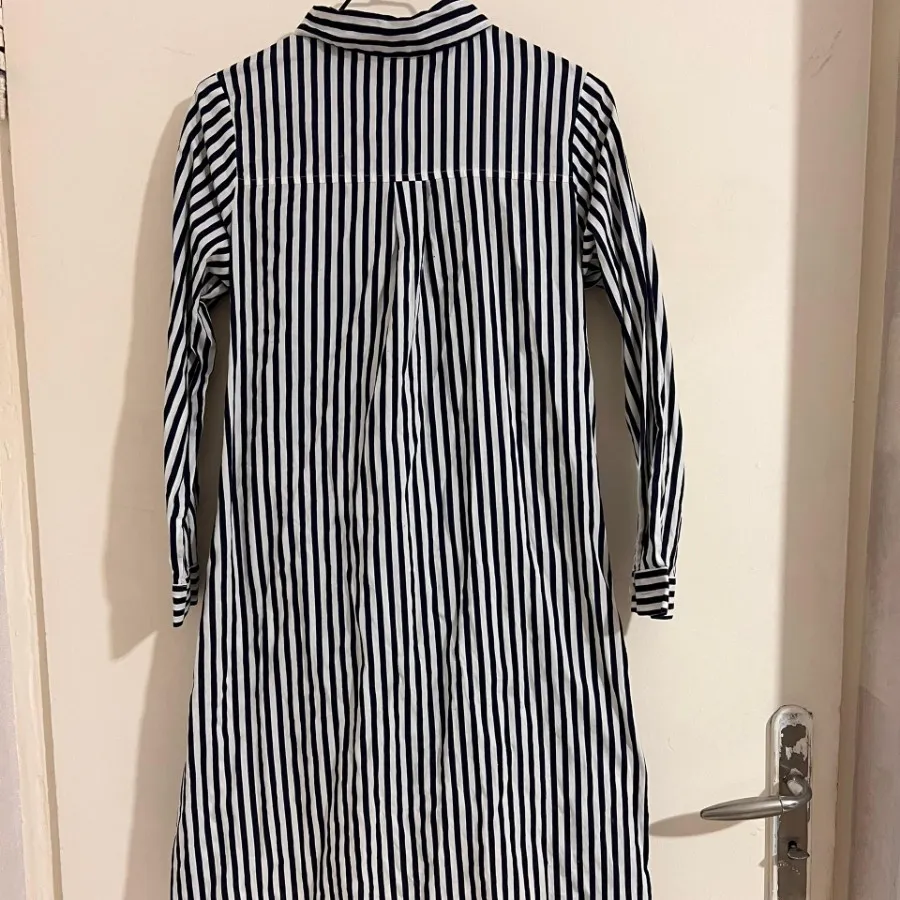 پیراهن نخی سورمهای سفید