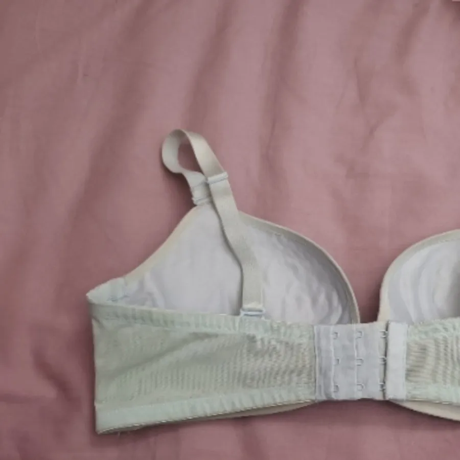 سوتین زنانه