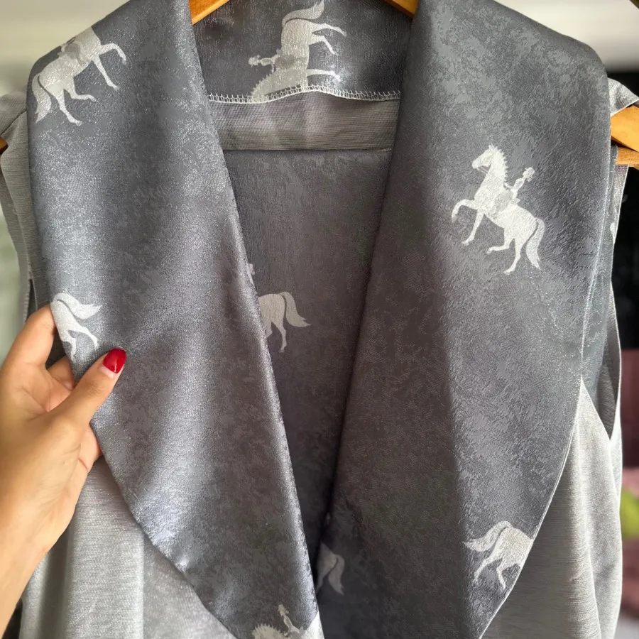 وست و شلوار طرح هرمس