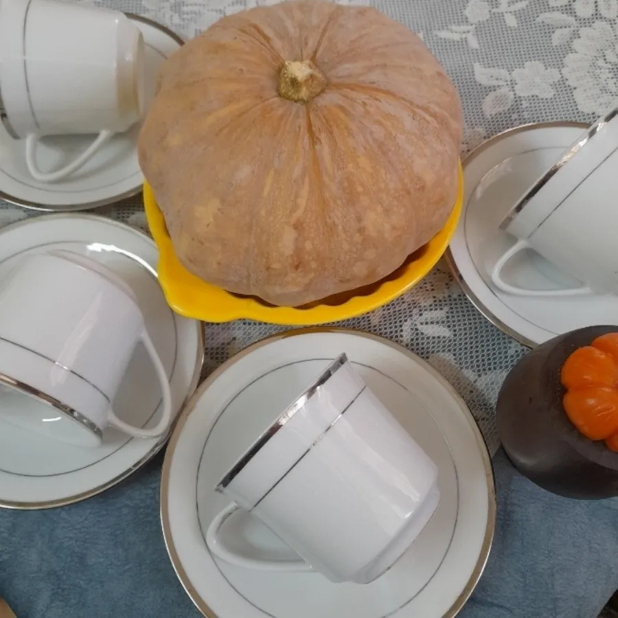 فنجان و نعلبکی چایخوری