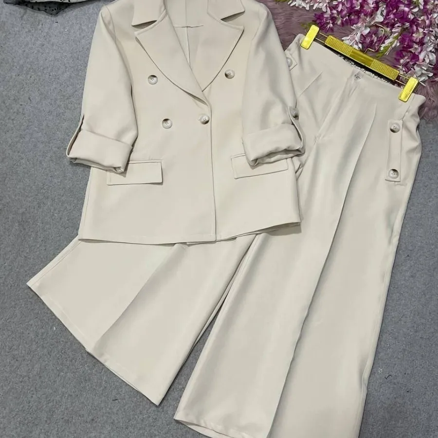 کت وشلوار مازراتی