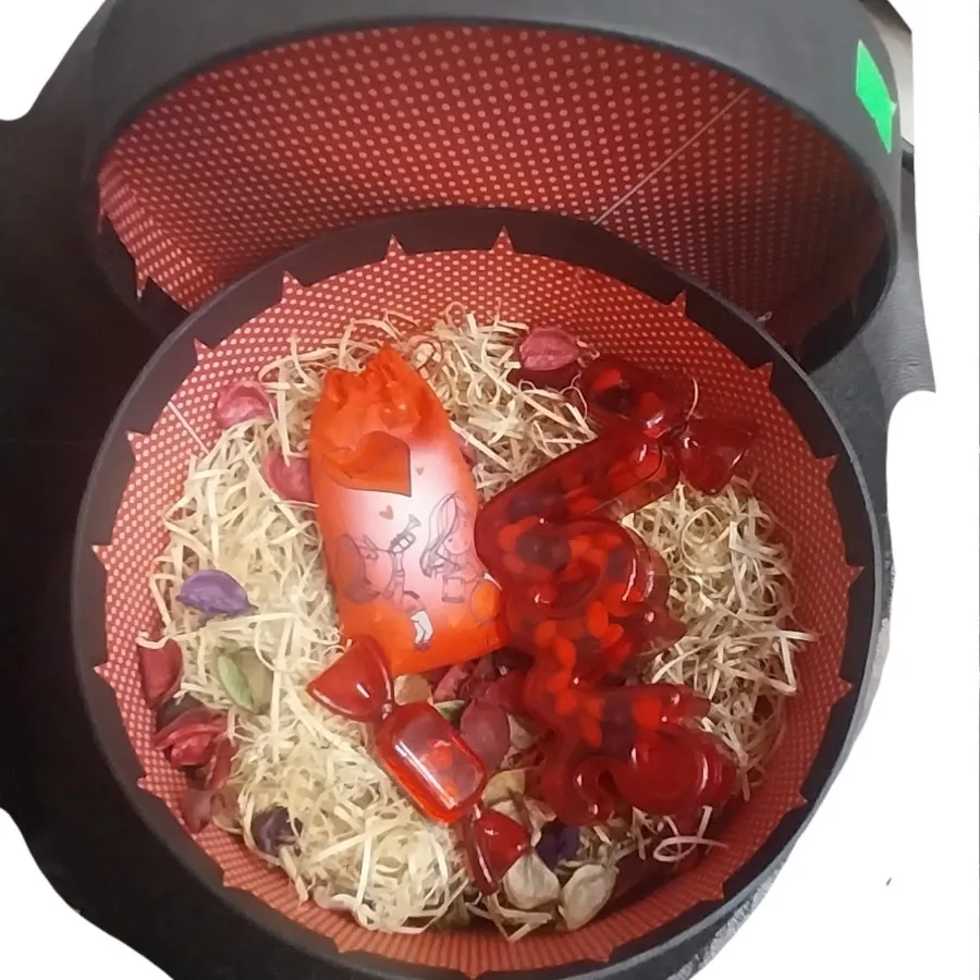 جعبه با محتویات