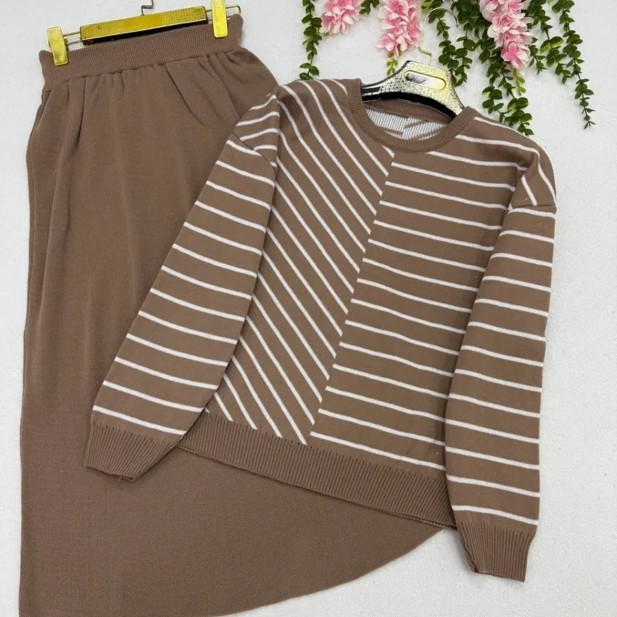 بلوز و دامن بافتنی