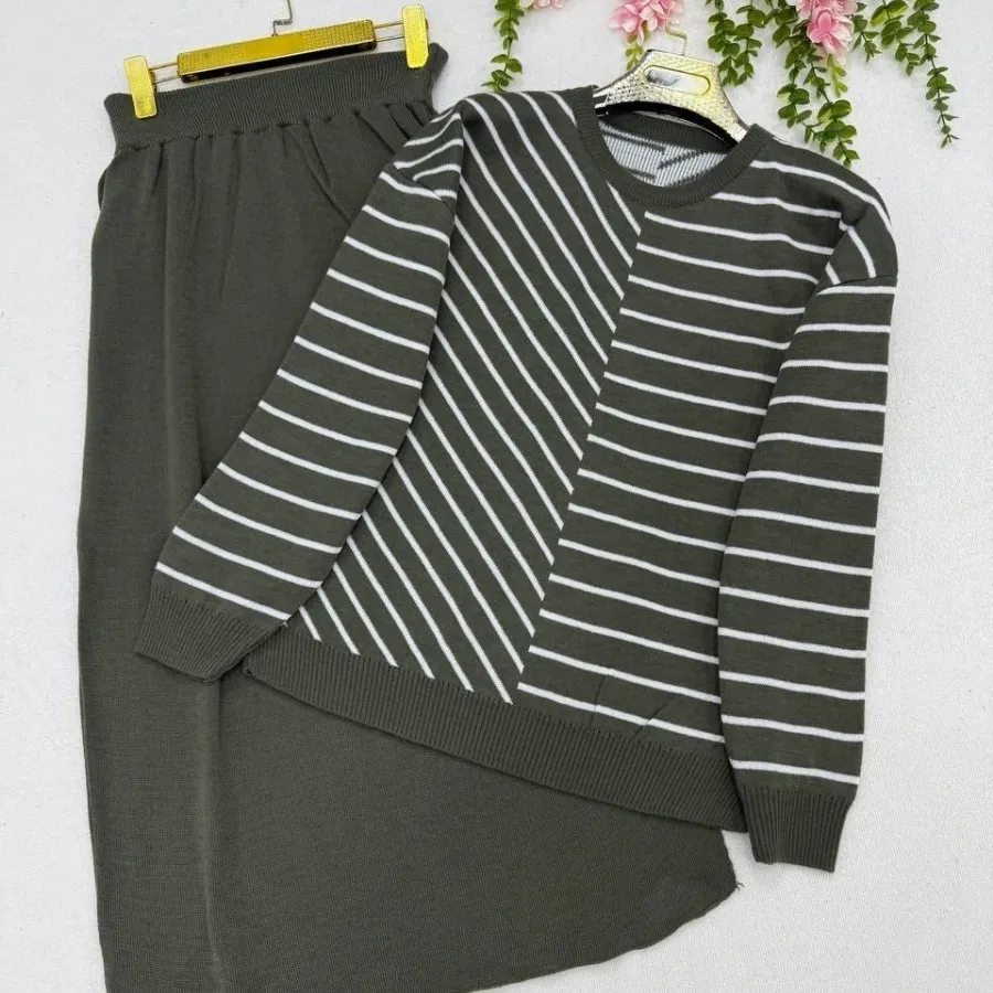 بلوز و دامن بافتنی