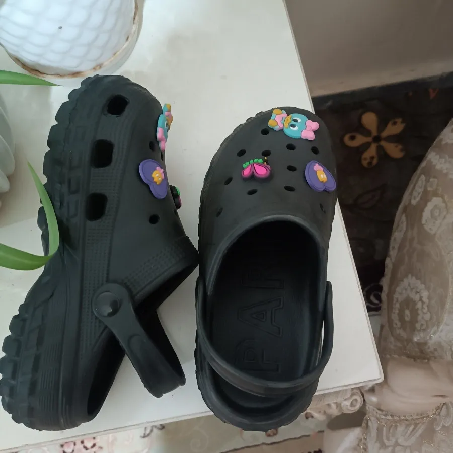 دمپایی پشت بند دار