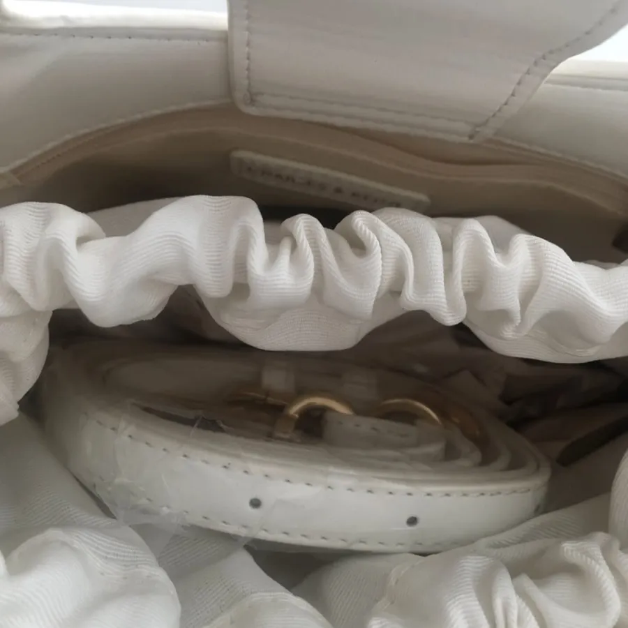 کیف برند چارلز اند کیت