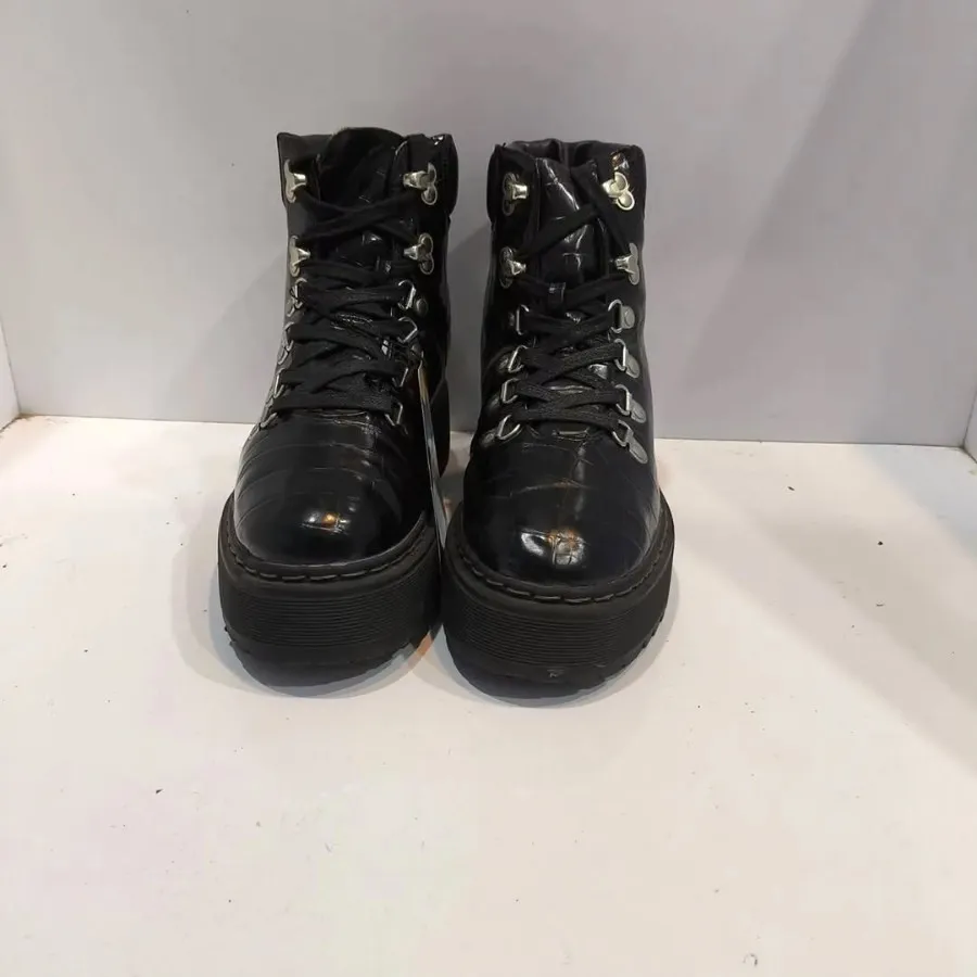 بوت زنانه اورجینال