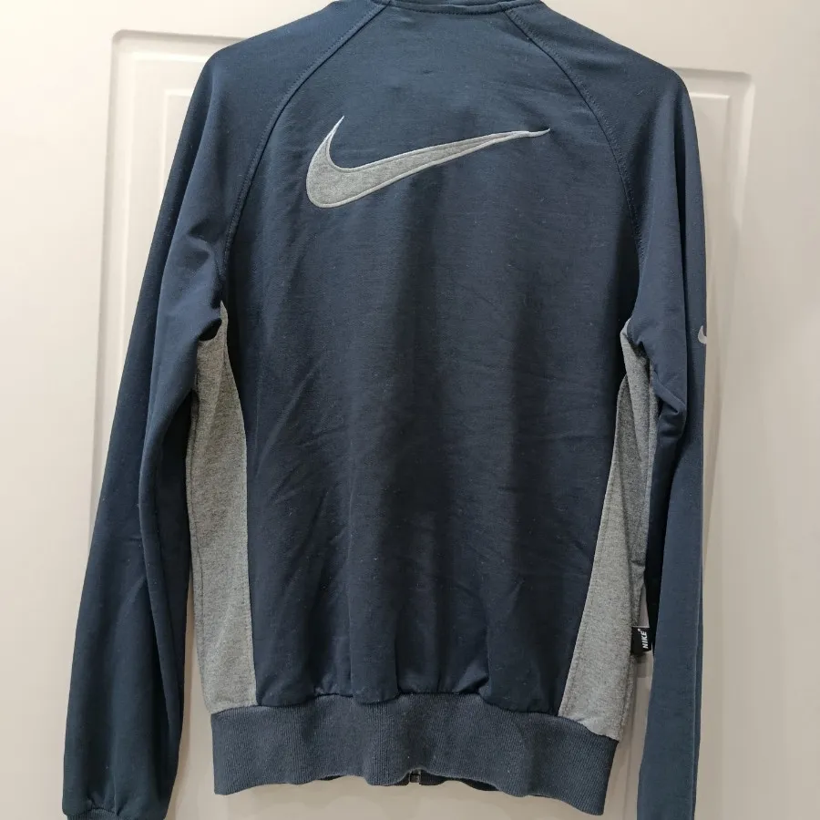 سویشرت سورمه ای نایک