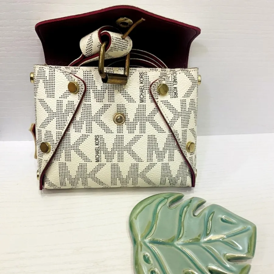 کیف کمری یا کراس بادی چرم