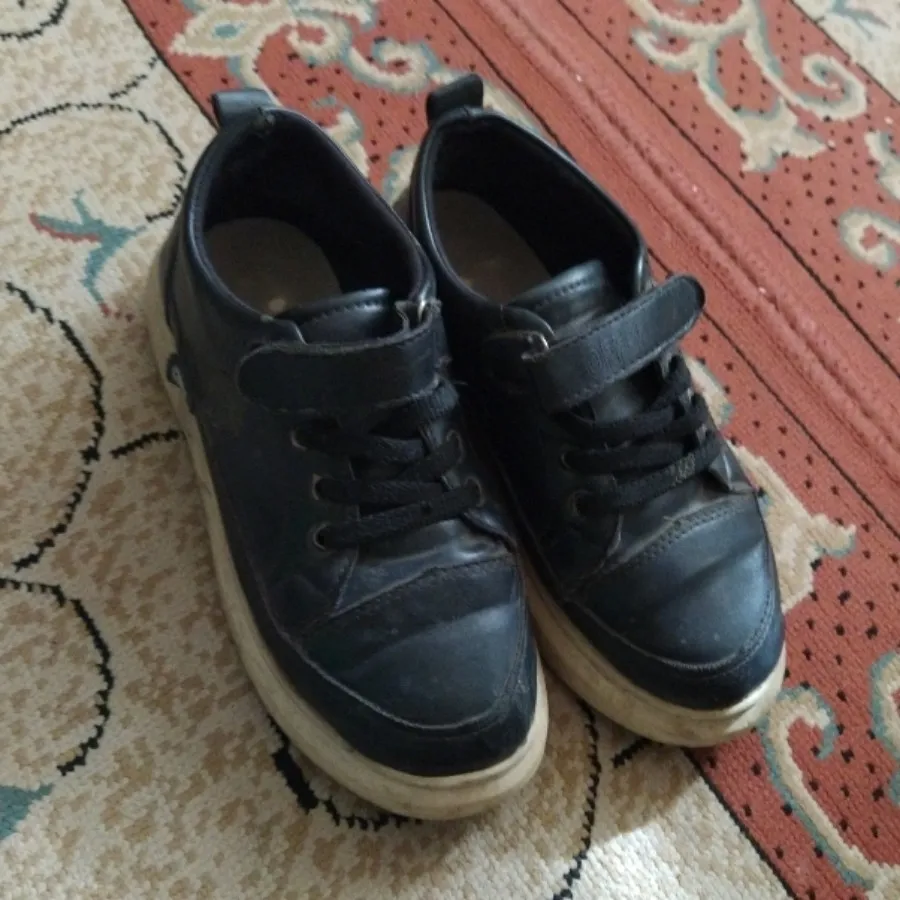 کفش بچه گانه